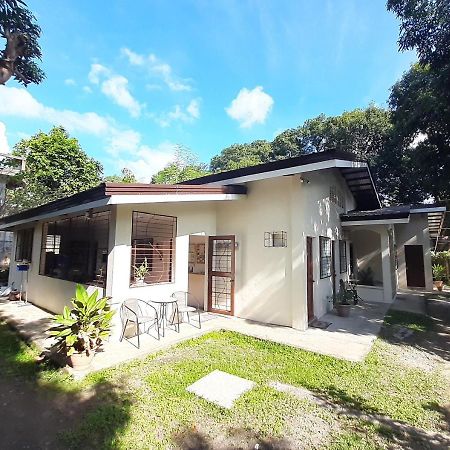 Отель Ese House Dumaguete City Экстерьер фото